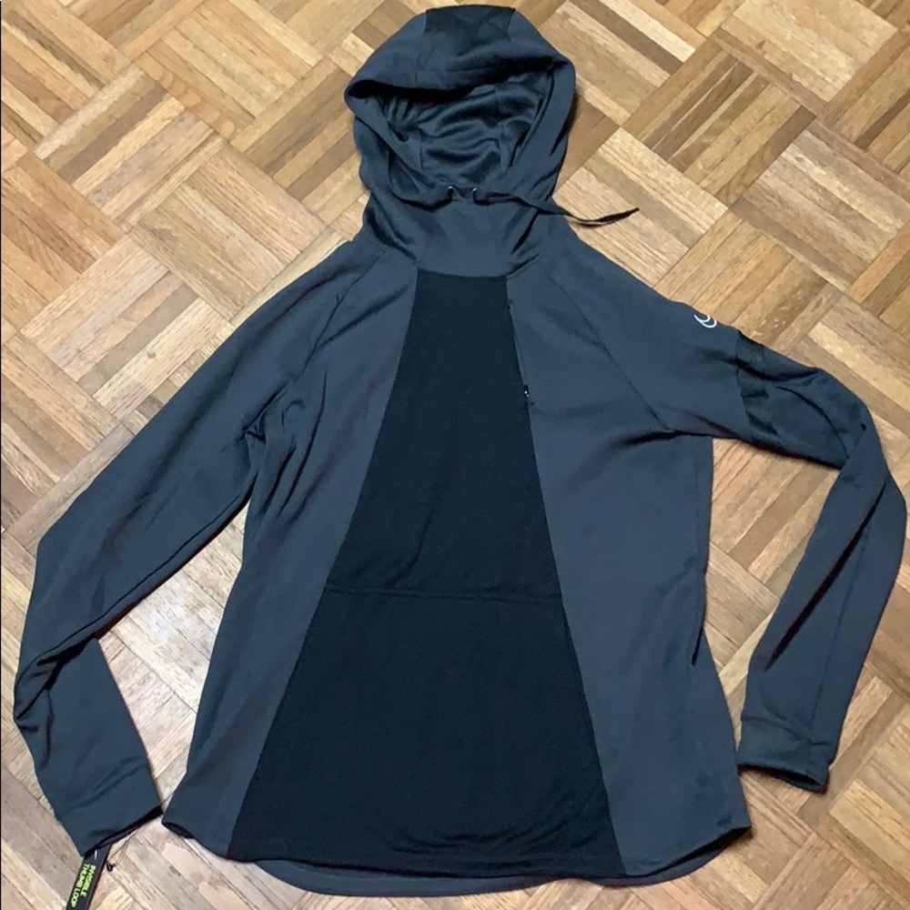 Women’s Nike sweatshirt